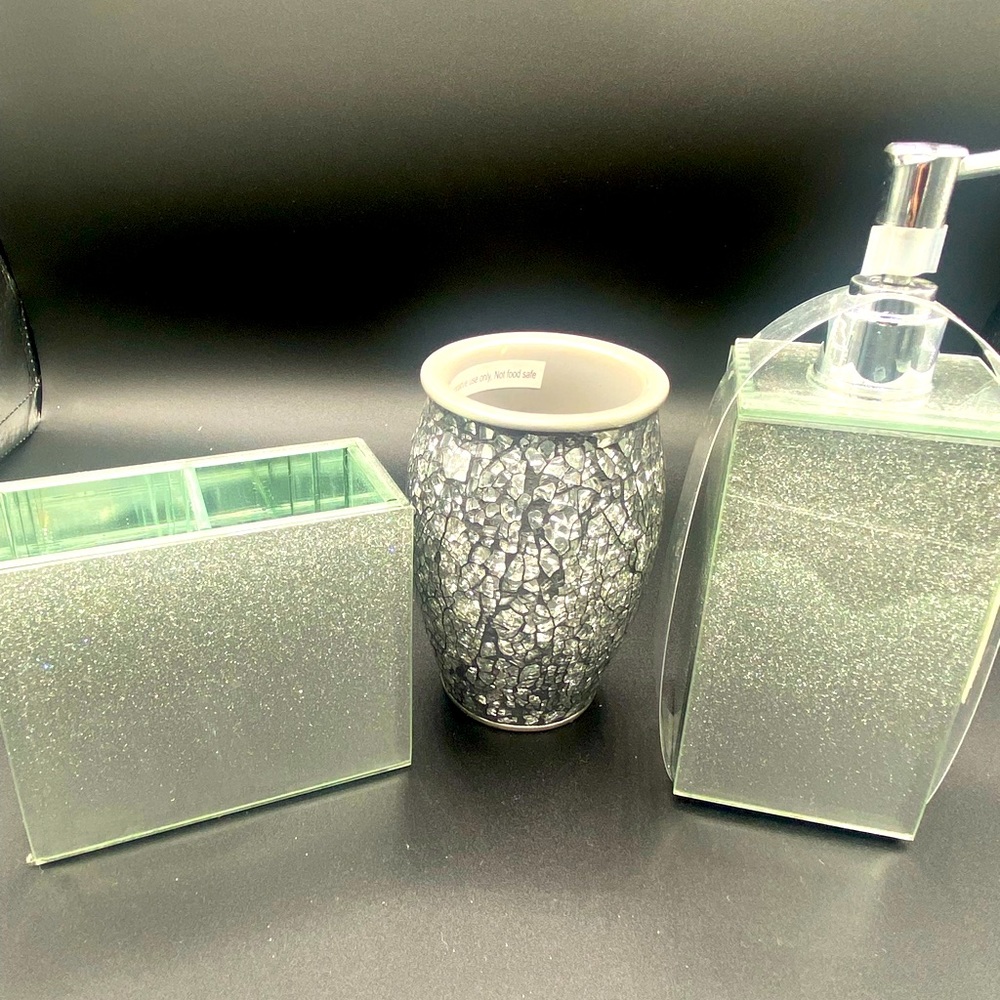 Bathroom accessories